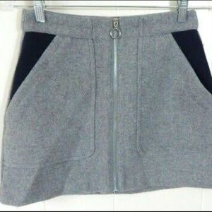 Zara Trafaluc wool/viscose blend Women's Xs Mini Skirt Gray/black front  Zip